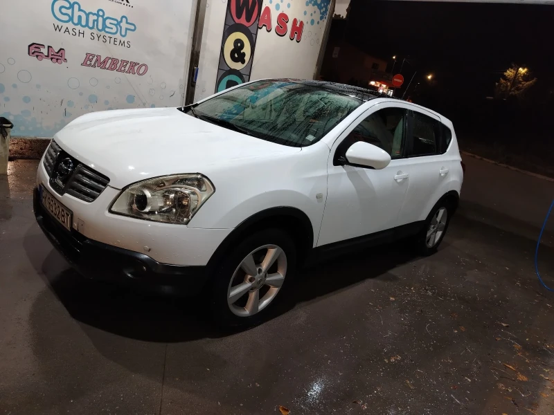 Nissan Qashqai 1.5dci, снимка 2 - Автомобили и джипове - 47907521