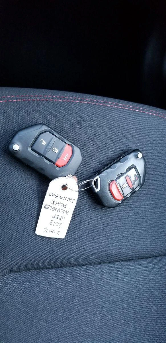 Jeep Wrangler Unlimited Rubicon* 3.6VVT* РЪЧКА!, снимка 15 - Автомобили и джипове - 52318033