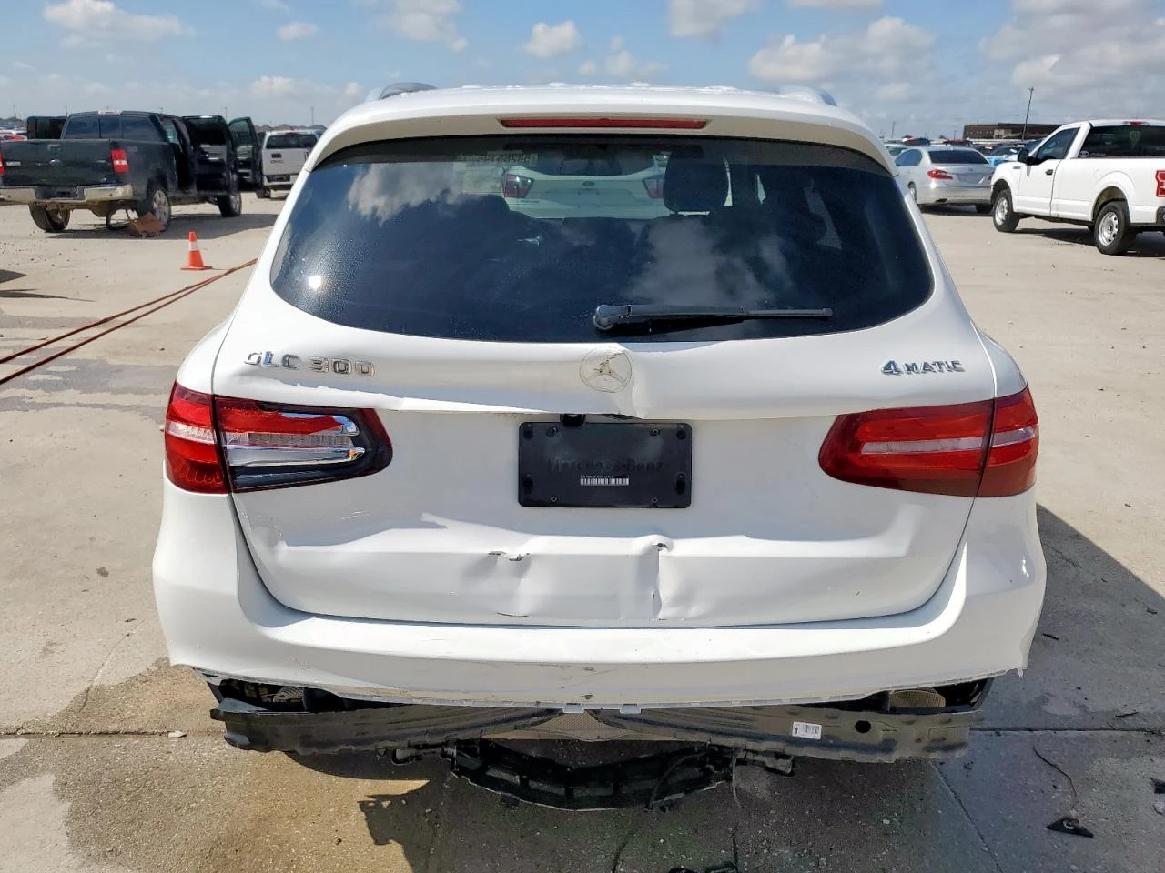Mercedes-Benz GLC 300 4MATIC/360/ПОДГРЕВ/ОБДУХВАНЕ/ - изображение 5