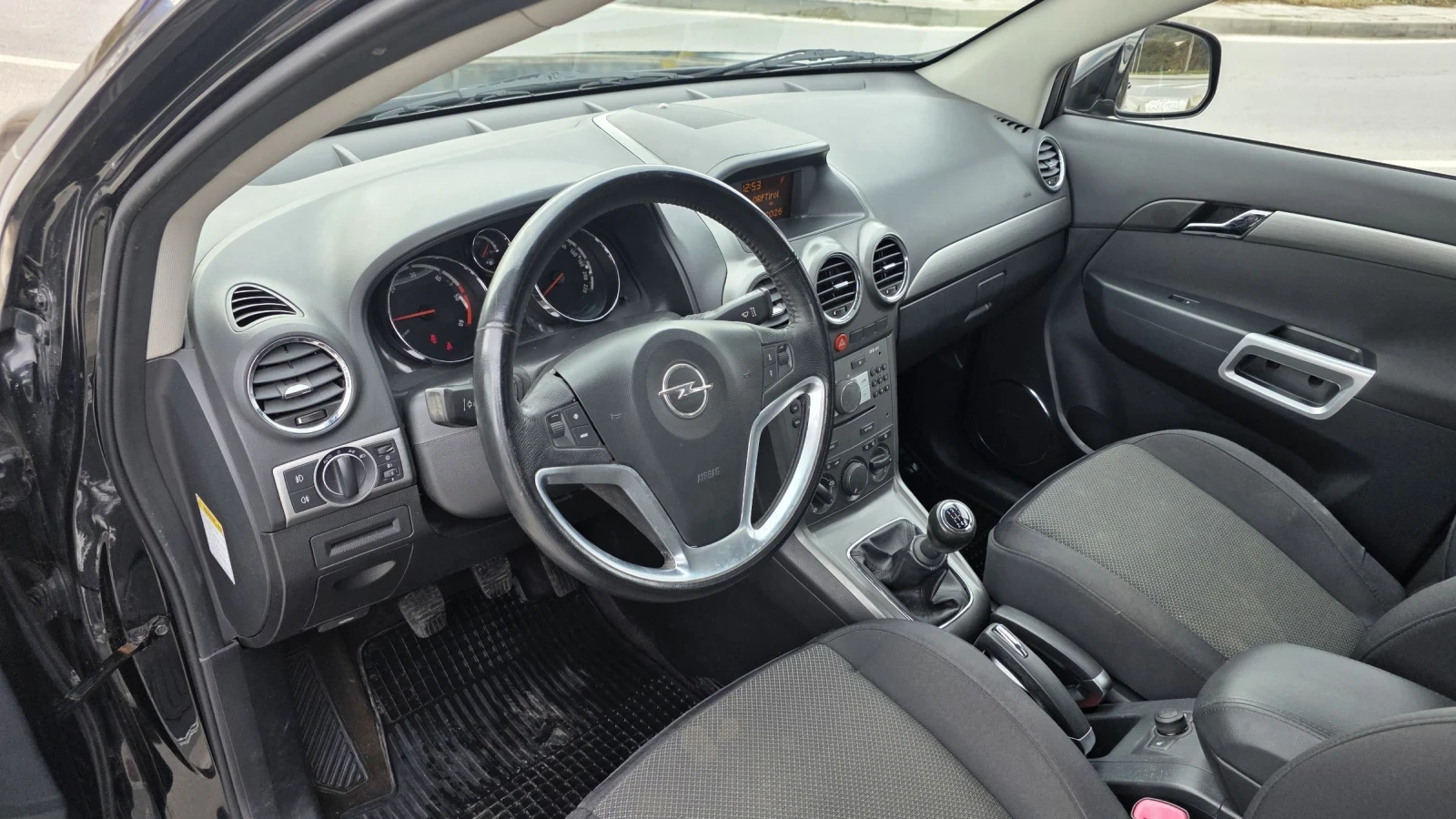 Opel Antara 2.0 CDTI  Климатик - изображение 10
