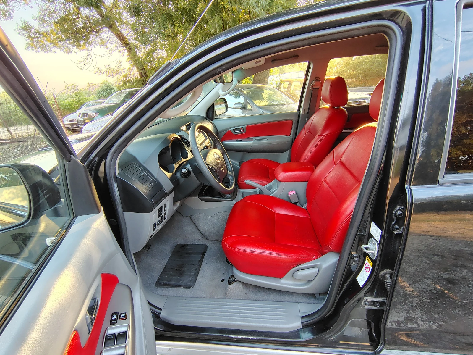 Toyota Hilux, снимка 9 - Автомобили и джипове - 53873823