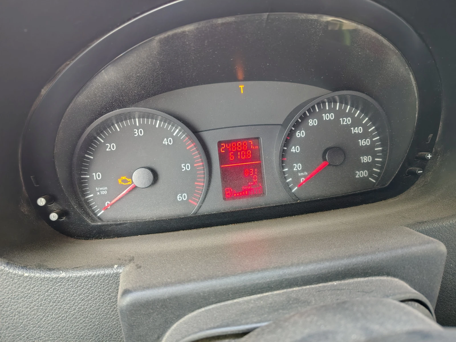 Toyota Hilux, снимка 12 - Автомобили и джипове - 53873823