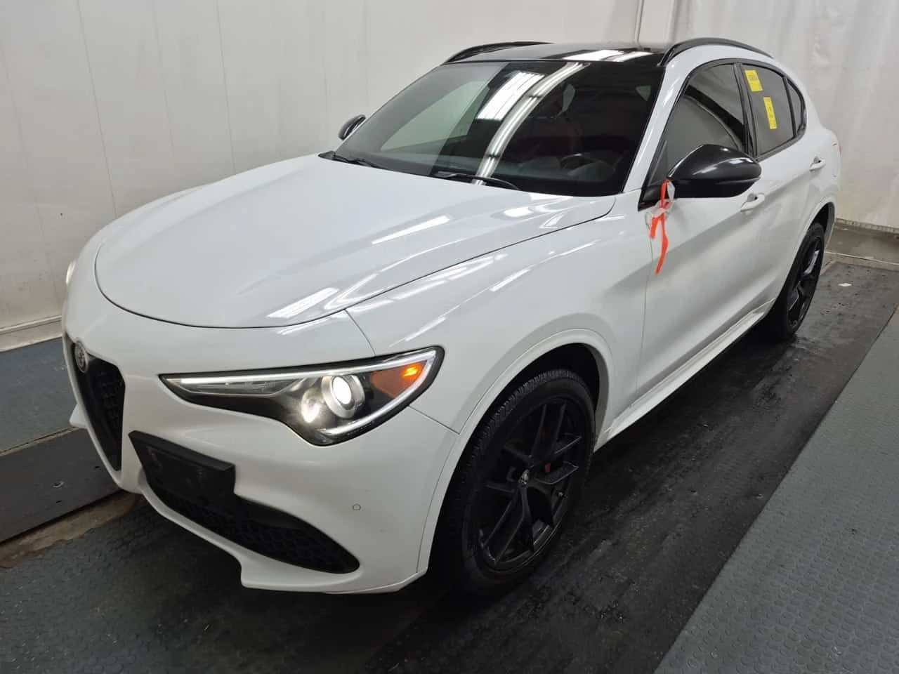 Alfa Romeo Stelvio TI SPORT/CARFAX/2 Ключа/Подгрев/Панорама/, снимка 2 - Автомобили и джипове - 53945680