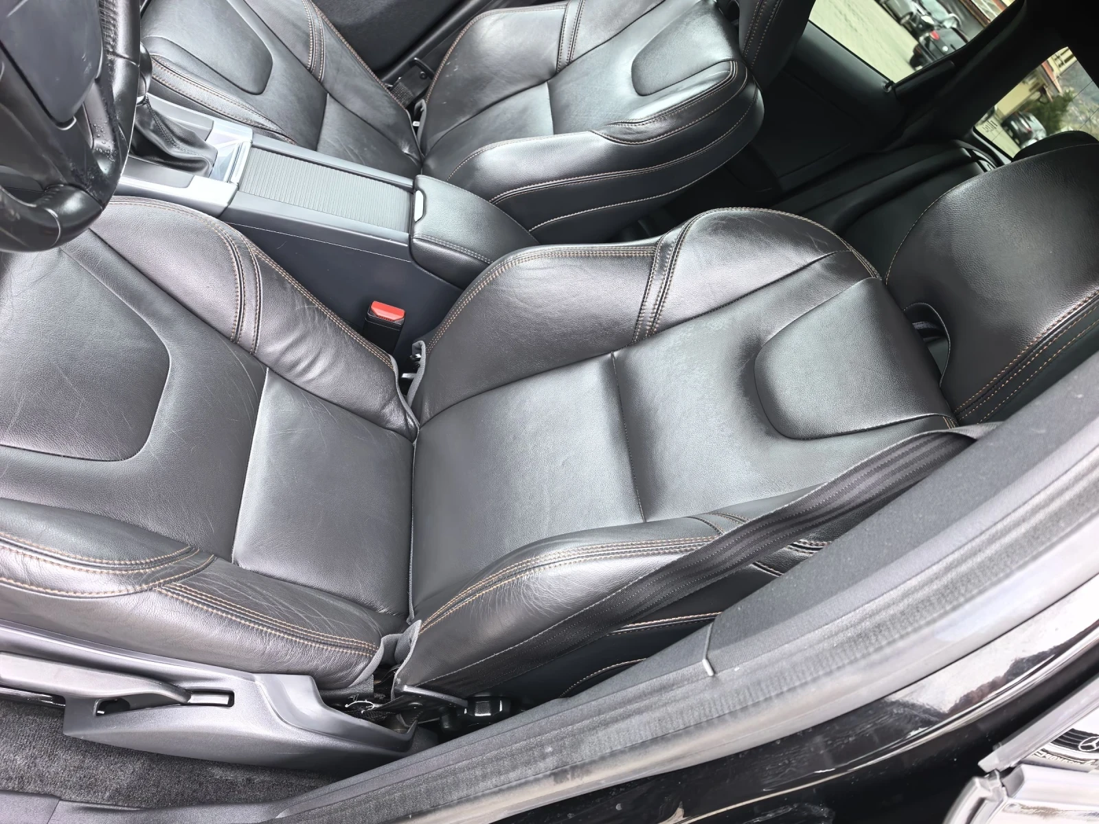 Volvo XC60 РЪЧКА 4Х4 2.4 190КС 2015г, снимка 12 - Автомобили и джипове - 54033831