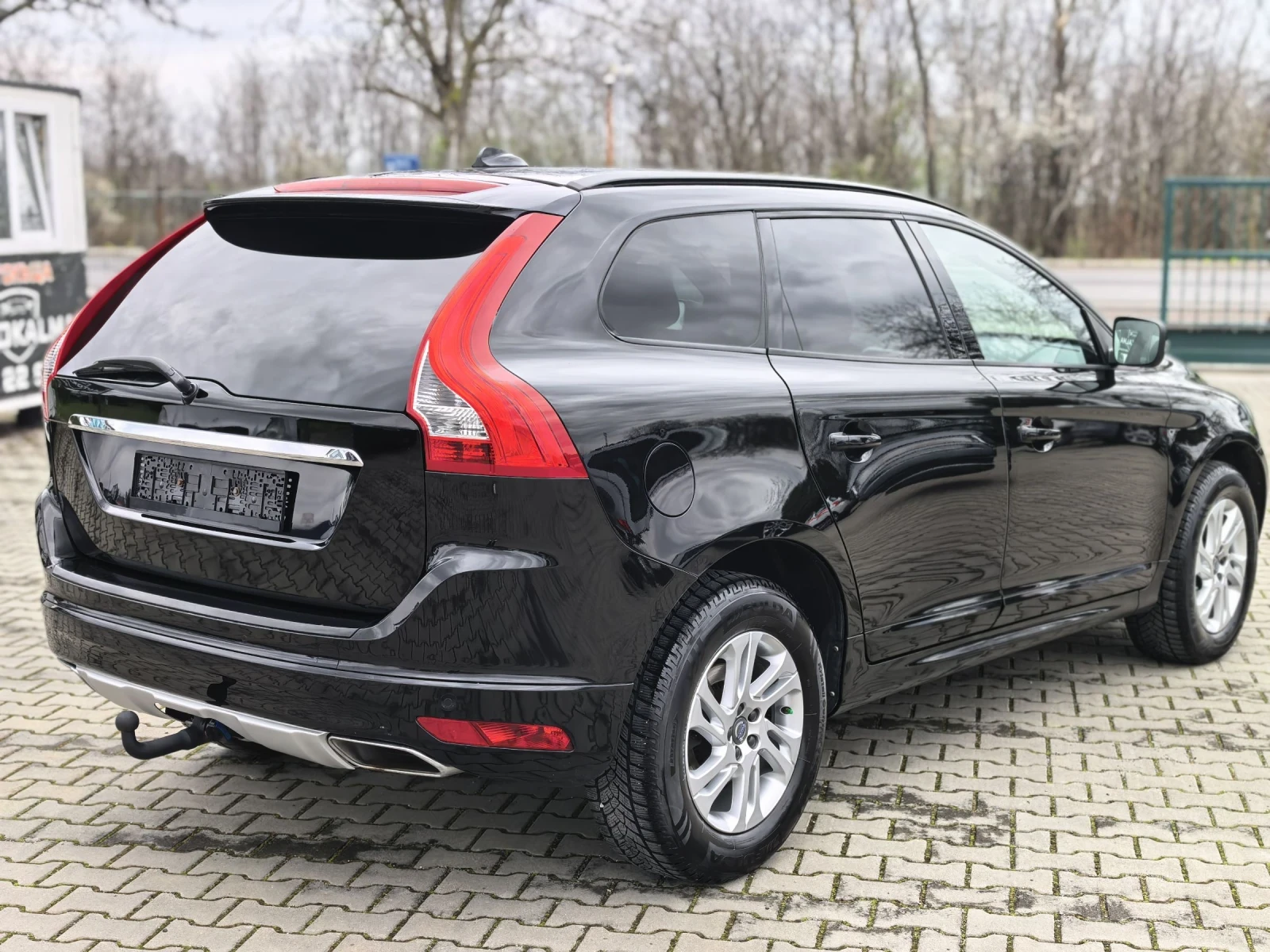 Volvo XC60 РЪЧКА 4Х4 2.4 190КС 2015г, снимка 6 - Автомобили и джипове - 54033831