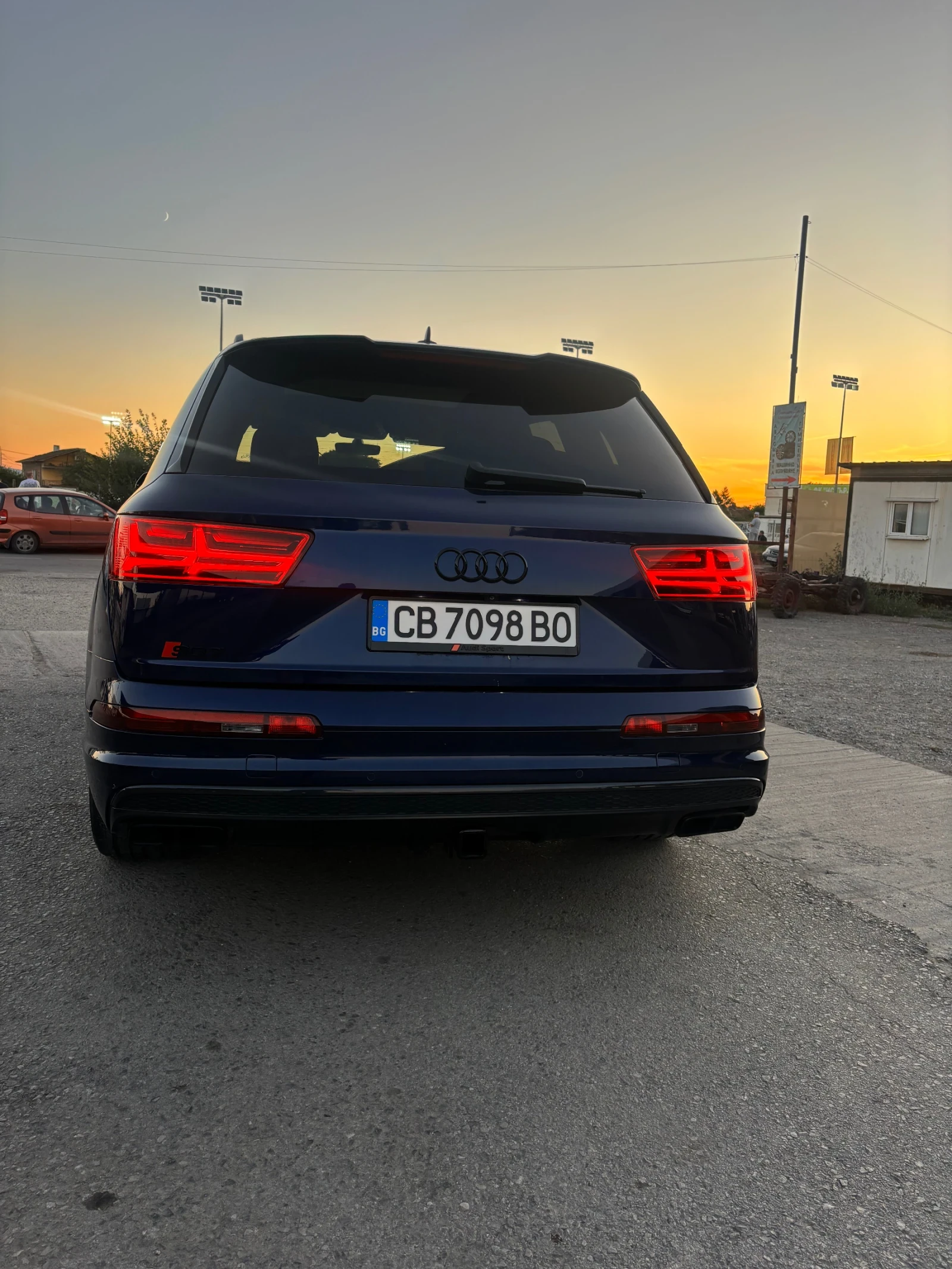 Audi Q7, снимка 6 - Автомобили и джипове - 54056401