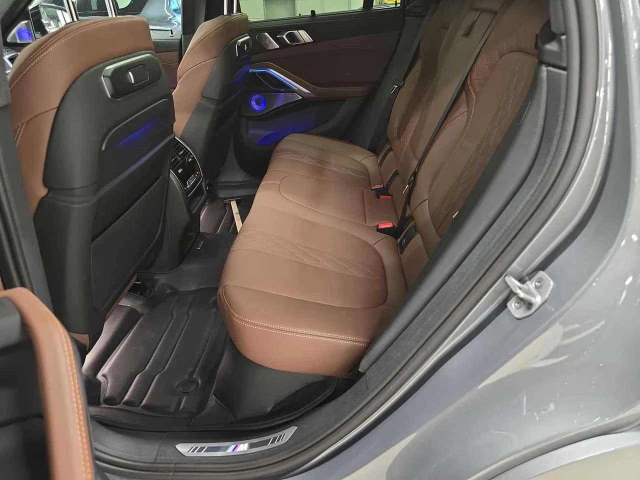 BMW X6 xDrive40i/360/HUD/ДИСТРОНИК/ПАНОРАМА, снимка 15 - Автомобили и джипове - 54092994