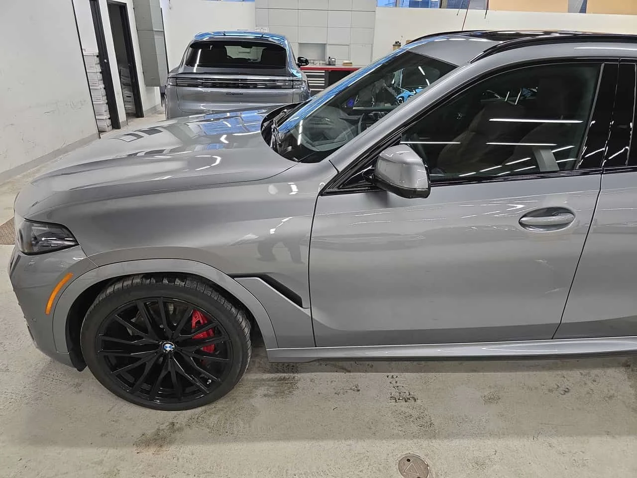 BMW X6 xDrive40i/360/HUD/ДИСТРОНИК/ПАНОРАМА, снимка 2 - Автомобили и джипове - 54092994