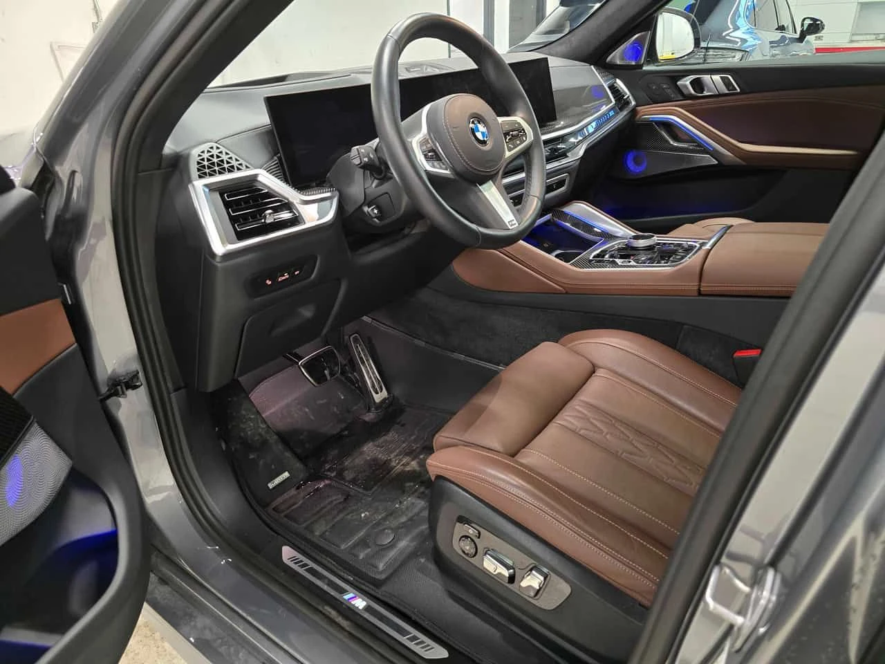 BMW X6 xDrive40i/360/HUD/ДИСТРОНИК/ПАНОРАМА, снимка 10 - Автомобили и джипове - 54092994