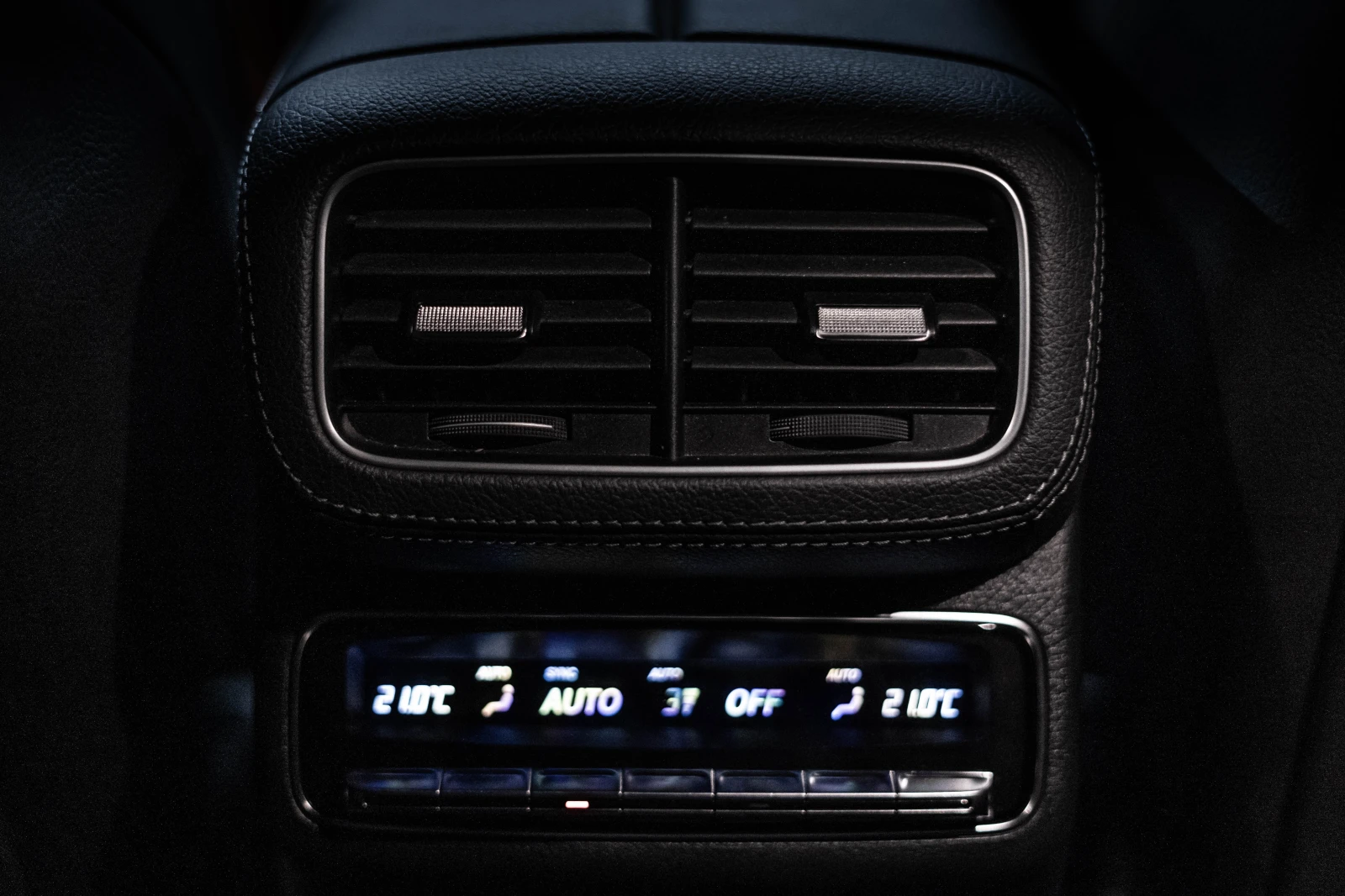 Mercedes-Benz GLE 400 d Coupe 4M AMG* Air* Distronic* , снимка 15 - Автомобили и джипове - 54118187