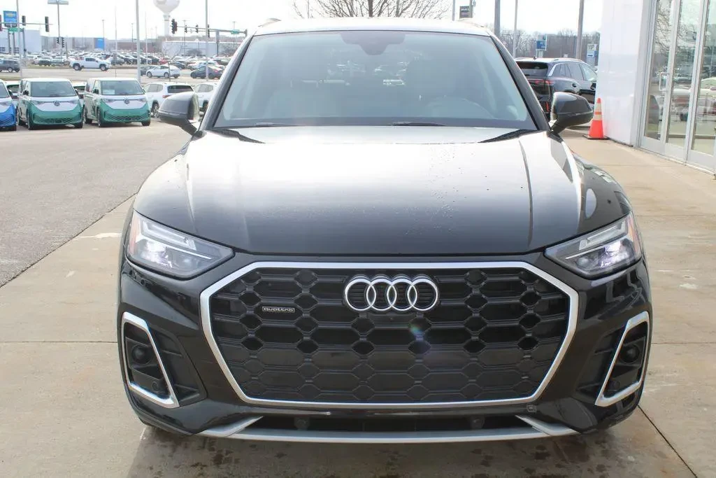 Audi Q5 45 S line quattro Premium, снимка 2 - Автомобили и джипове - 54402407