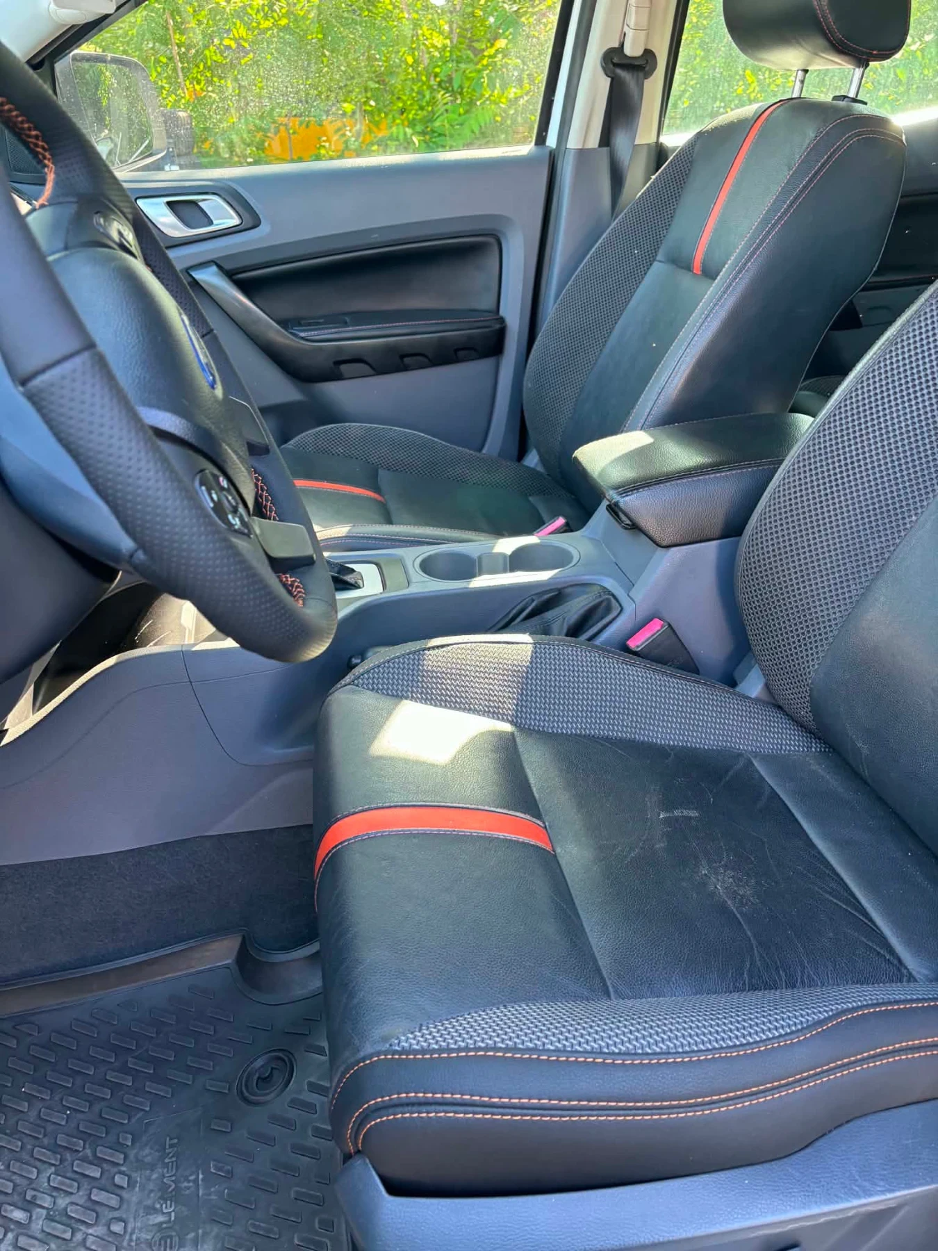 Ford Ranger WildTrak 3.2, снимка 10 - Автомобили и джипове - 54825966