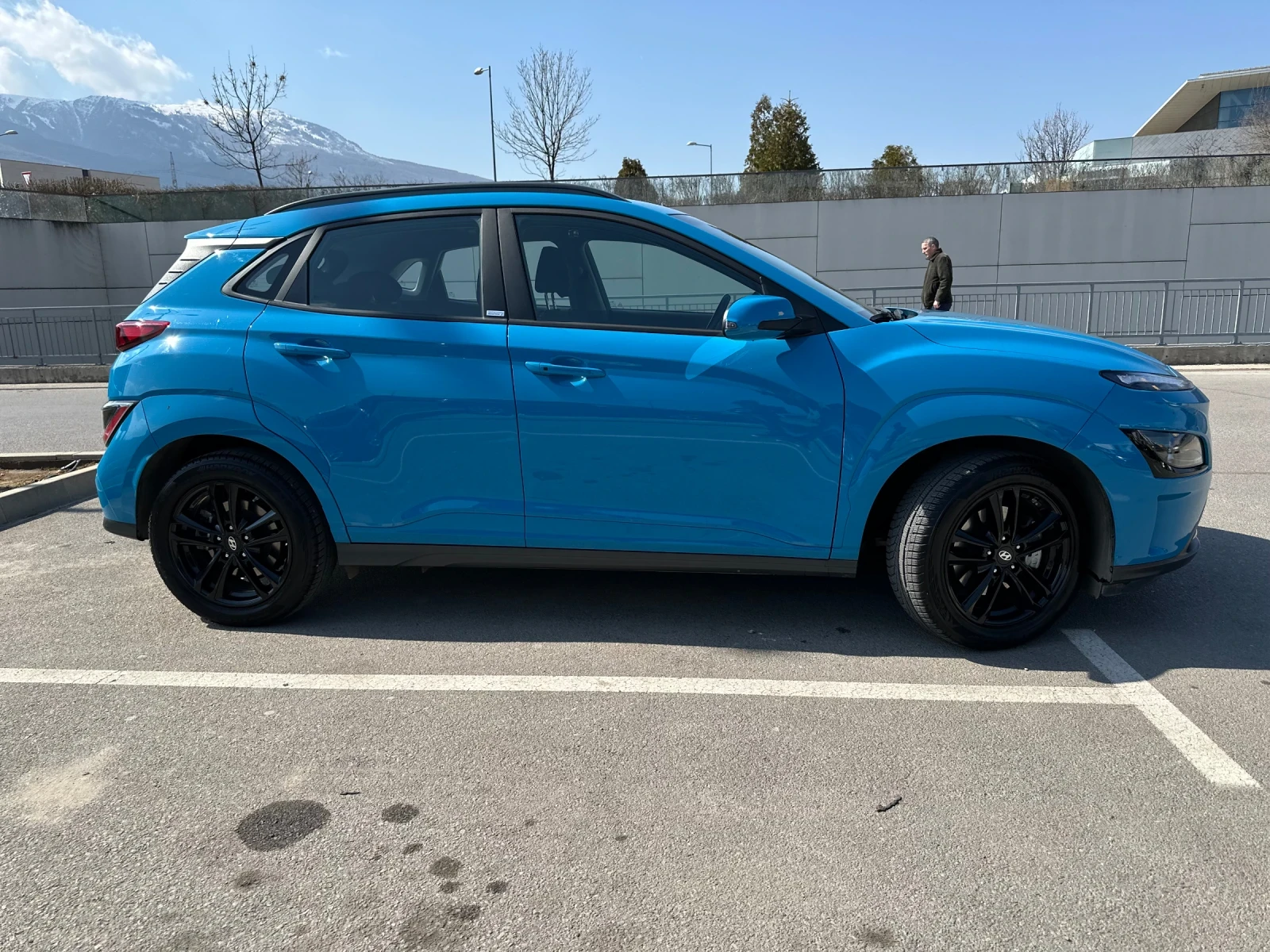 Hyundai Kona 42 000км | 2 к-та гуми с джанти | Гаранция | , снимка 5 - Автомобили и джипове - 54885675