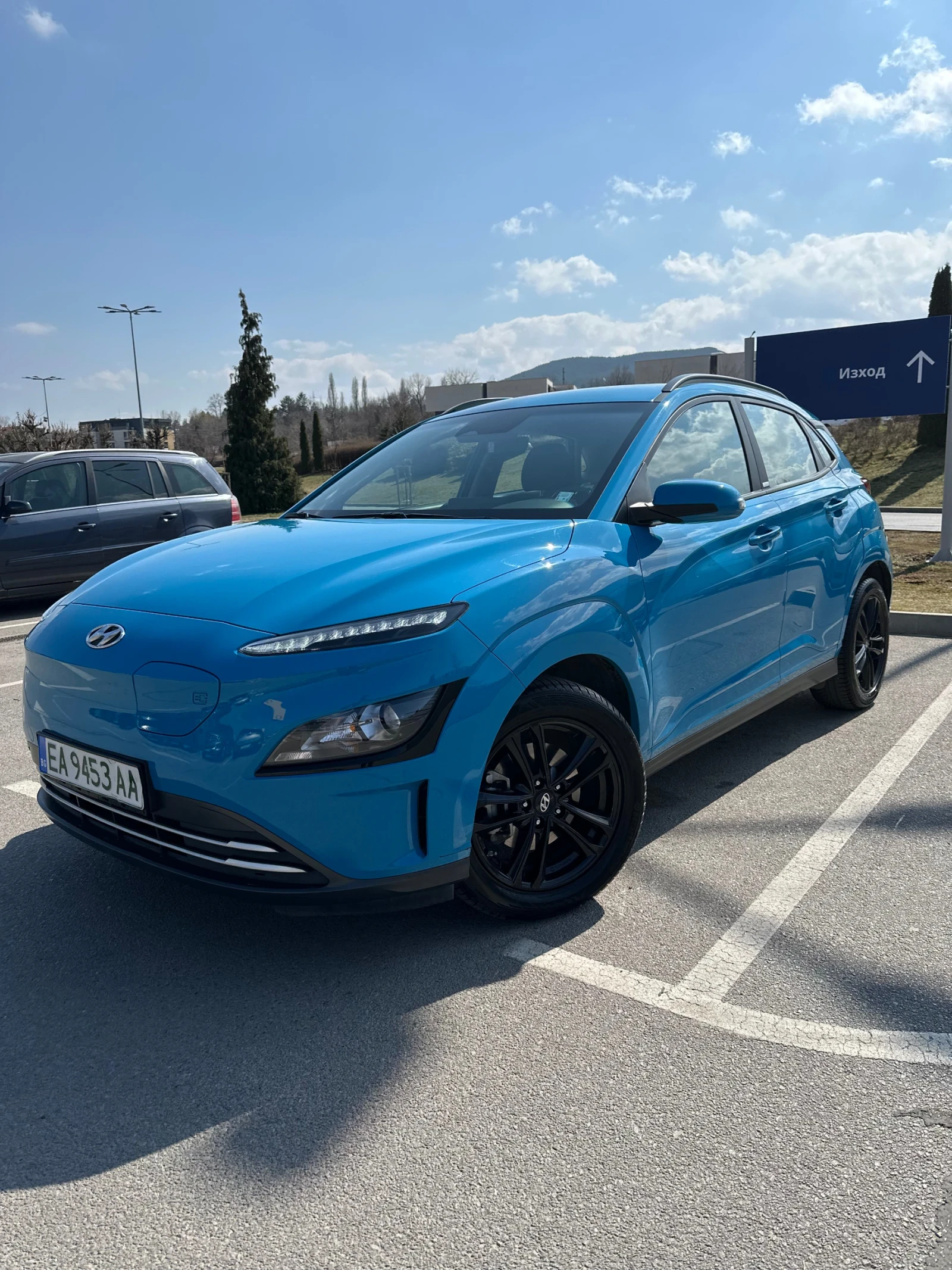 Hyundai Kona 42 000км | 2 к-та гуми с джанти | Гаранция | , снимка 2 - Автомобили и джипове - 54885675