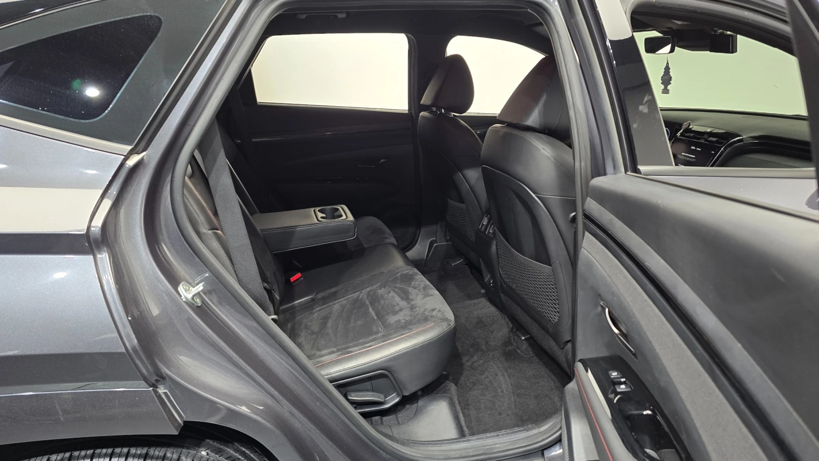 Hyundai Tucson, снимка 11 - Автомобили и джипове - 54895594