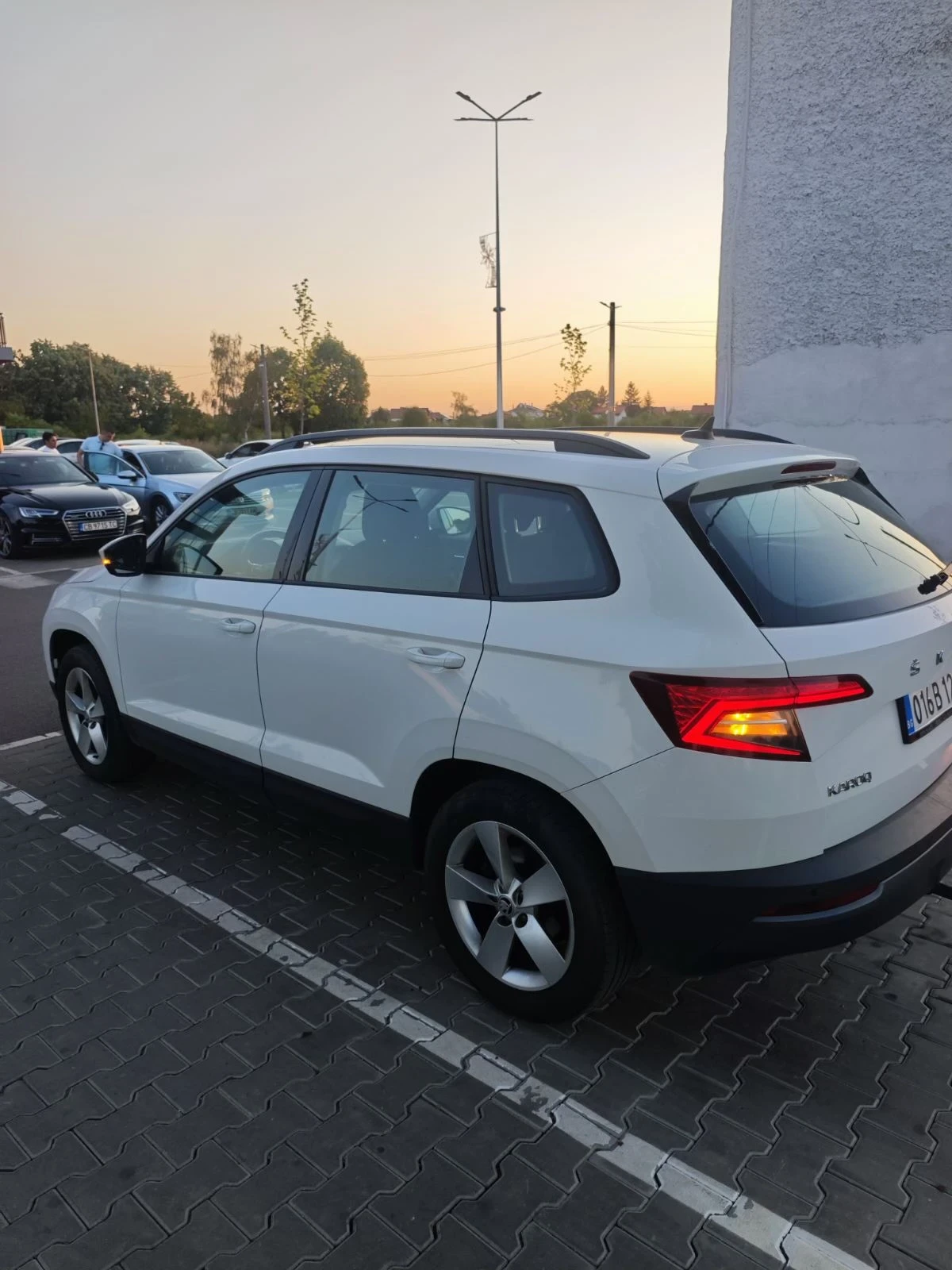 Skoda Karoq 2.0tdi 150k.c. 4x4 дигитална, история, снимка 4 - Автомобили и джипове - 55282712