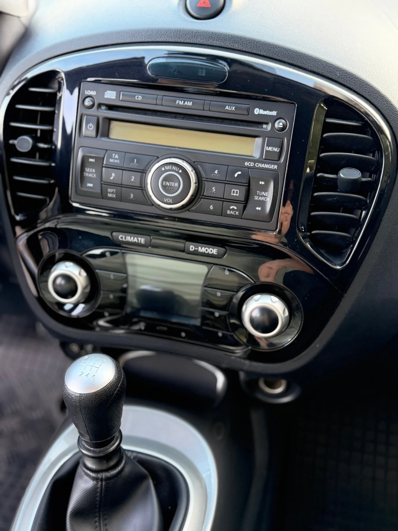 Nissan Juke 1.5dCI, снимка 10 - Автомобили и джипове - 56144304