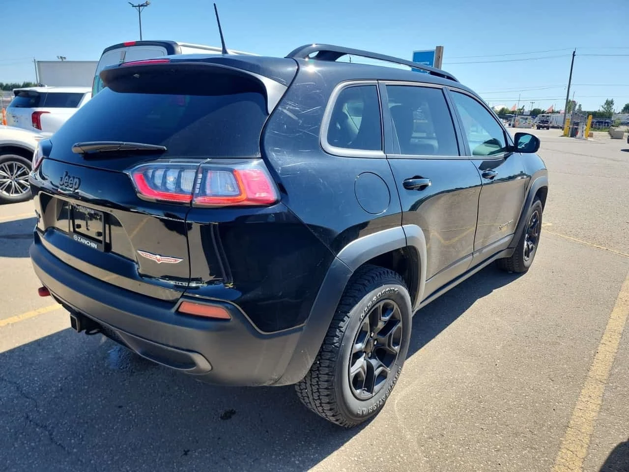Jeep Cherokee * 4x4 Trailhawk Elite * ПОДГРЕВ И ОБДУХВАНЕ * , снимка 3 - Автомобили и джипове - 56313736