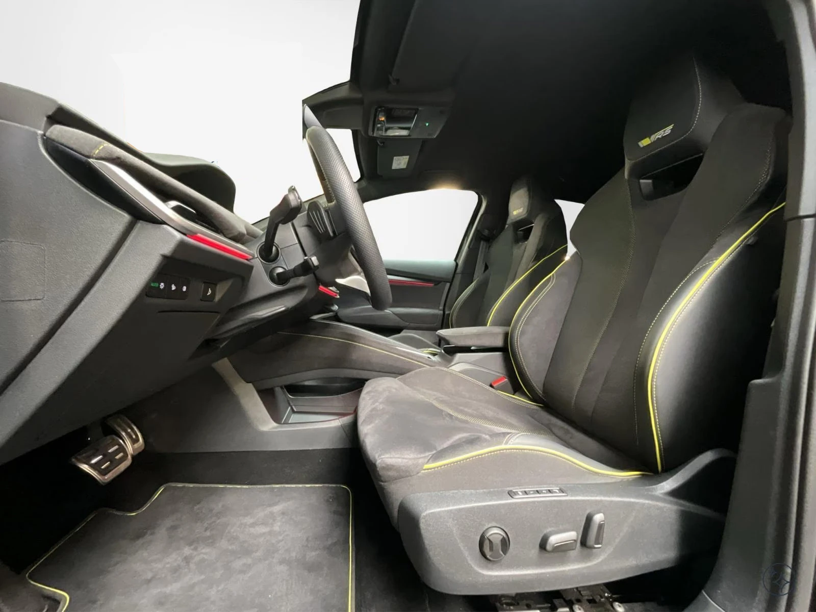 Skoda Elroq RS/340HP/4x4/MASSAGE/CAM/MEMO/AHK/NAVI/721q | Mobile.bg � ����������� 7