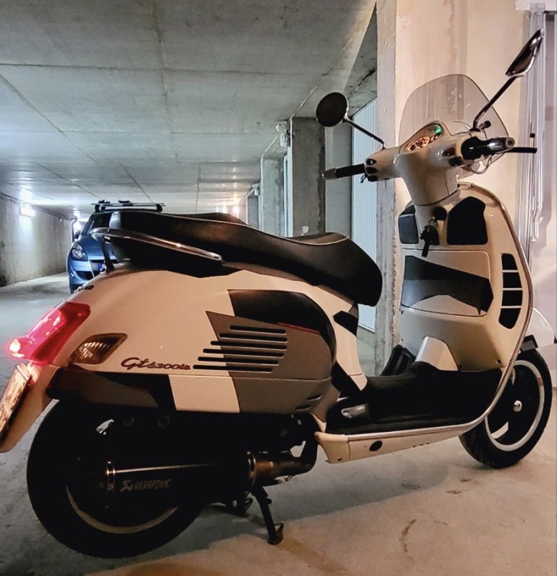 Vespa GTS 300, снимка 1 - Мотоциклети и мототехника - 46249219