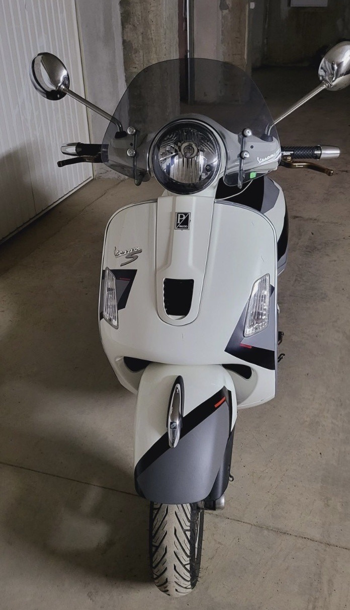 Vespa GTS 300, снимка 2 - Мотоциклети и мототехника - 46249219