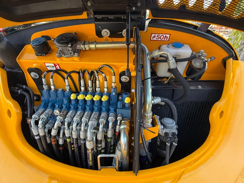 Багер JCB 8065 , снимка 9 - Индустриална техника - 51865180