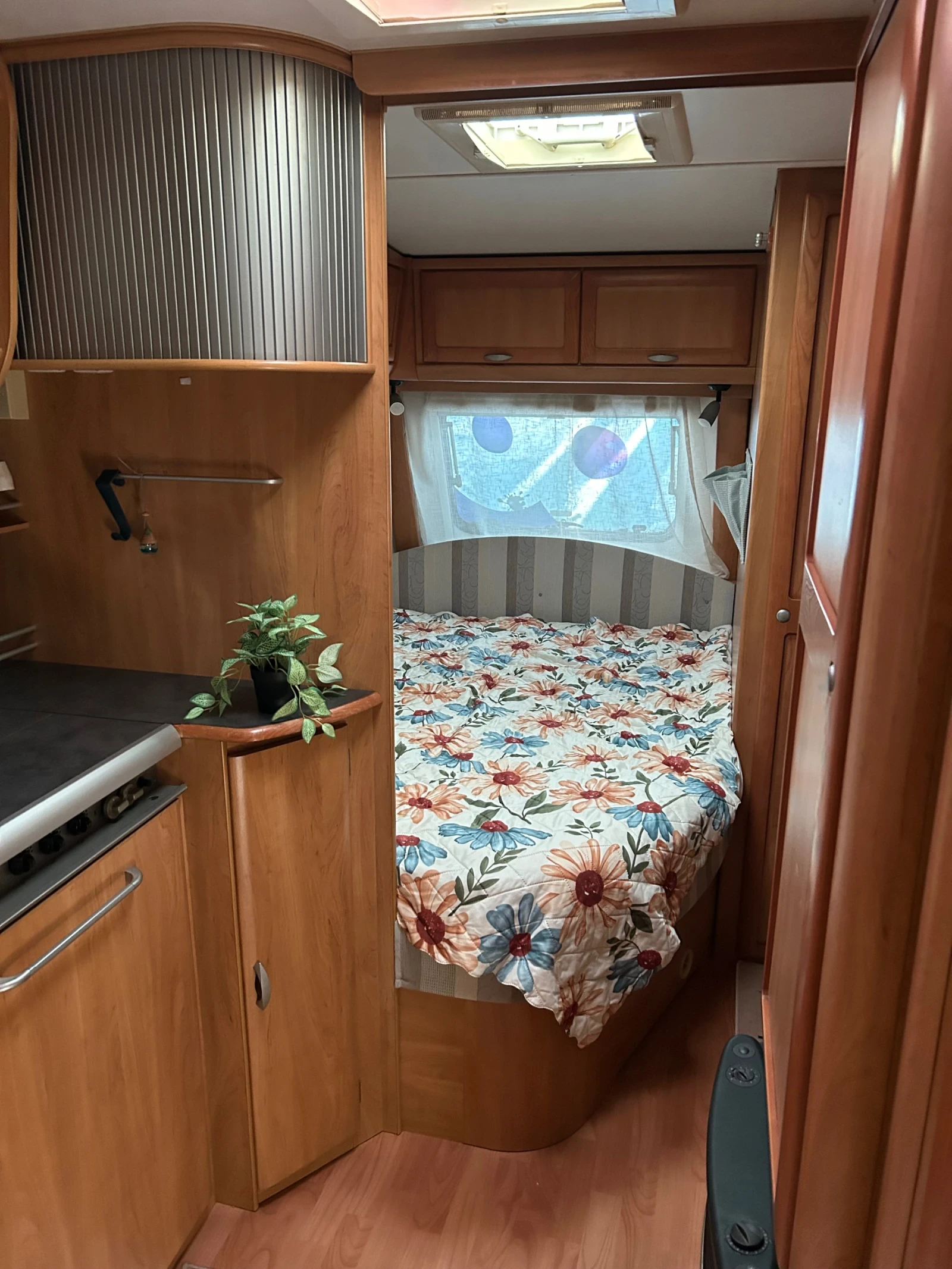 Каравана HYMER / ERIBA Nova 546, снимка 7 - Каравани и кемпери - 55260866