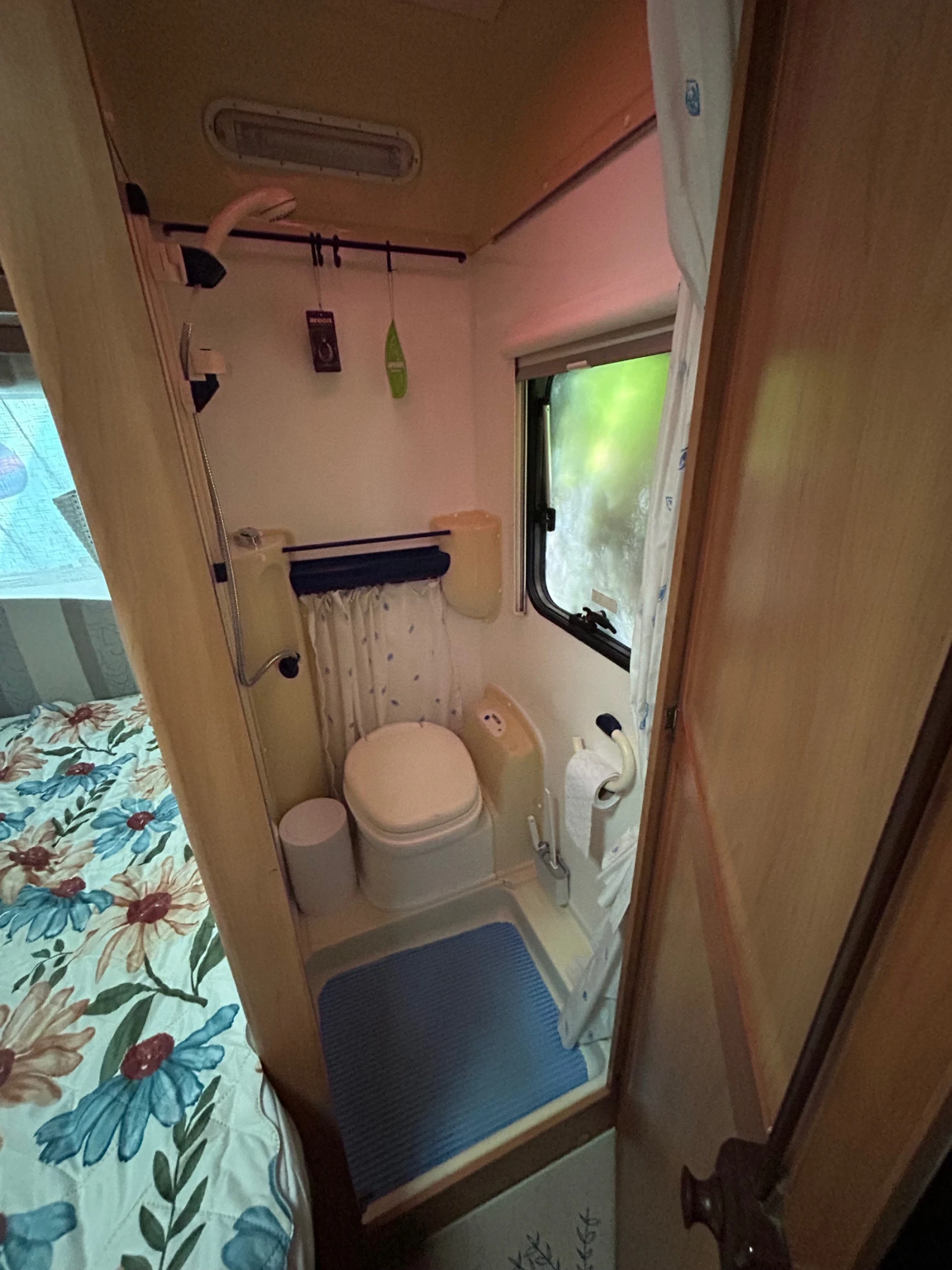Каравана HYMER / ERIBA Nova 546, снимка 12 - Каравани и кемпери - 55260866