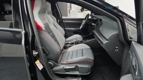 VW Golf 8* 2.0* GTI* ДИСТРОНИК* ПОДГРЕВ* ОБДУХВАНЕ* HUD* , снимка 9