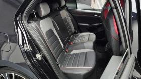VW Golf 8* 2.0* GTI* ДИСТРОНИК* ПОДГРЕВ* ОБДУХВАНЕ* HUD* , снимка 10