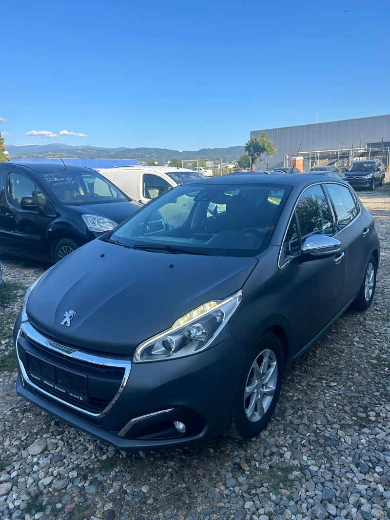 Peugeot 208 1.2 Euro 6 SERVICE BOOK , снимка 1 - Автомобили и джипове - 47222364