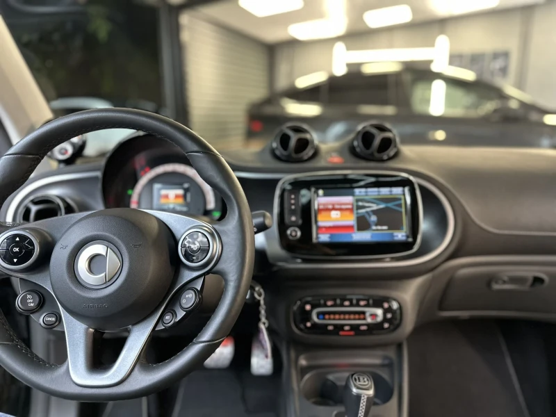 Smart Fortwo EQ BRABUS, снимка 7 - Автомобили и джипове - 47410903