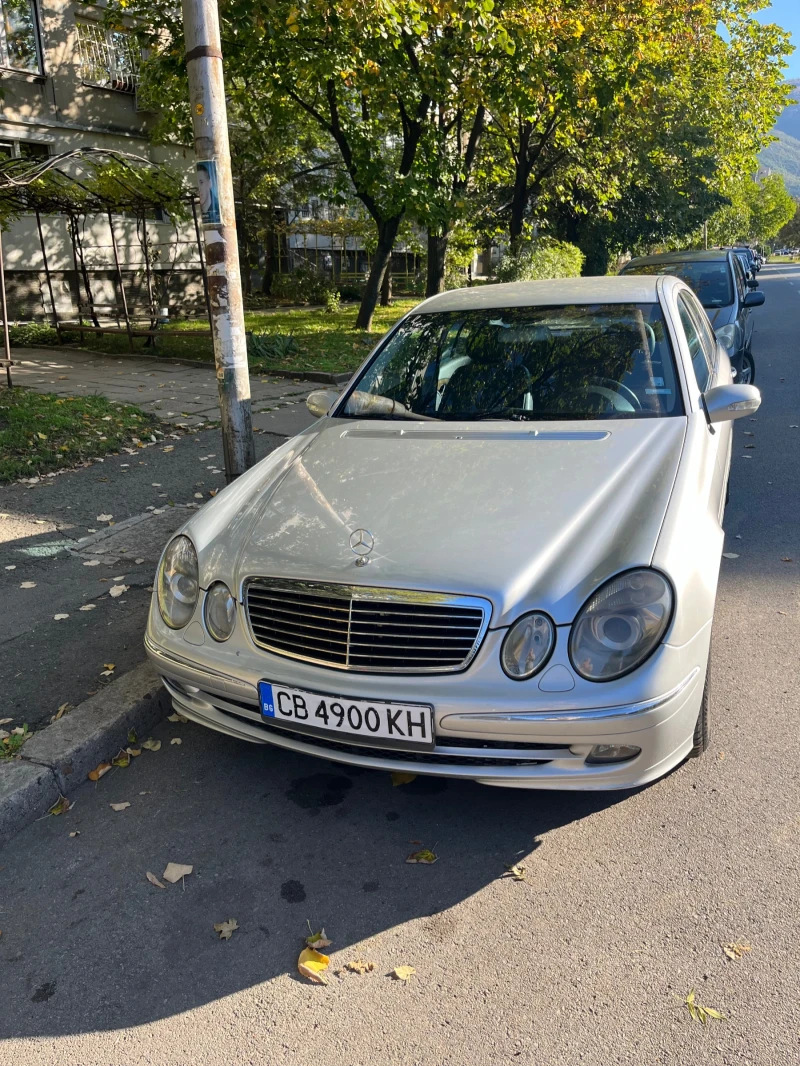 Mercedes-Benz E 320, снимка 1 - Автомобили и джипове - 49301918