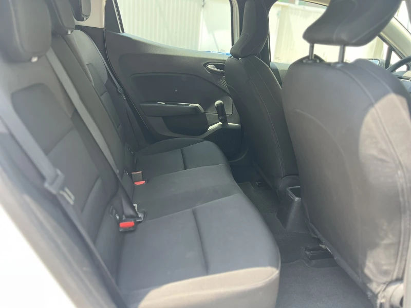 Renault Clio V 1.0 TCe / 100 к.с., снимка 14 - Автомобили и джипове - 51202870