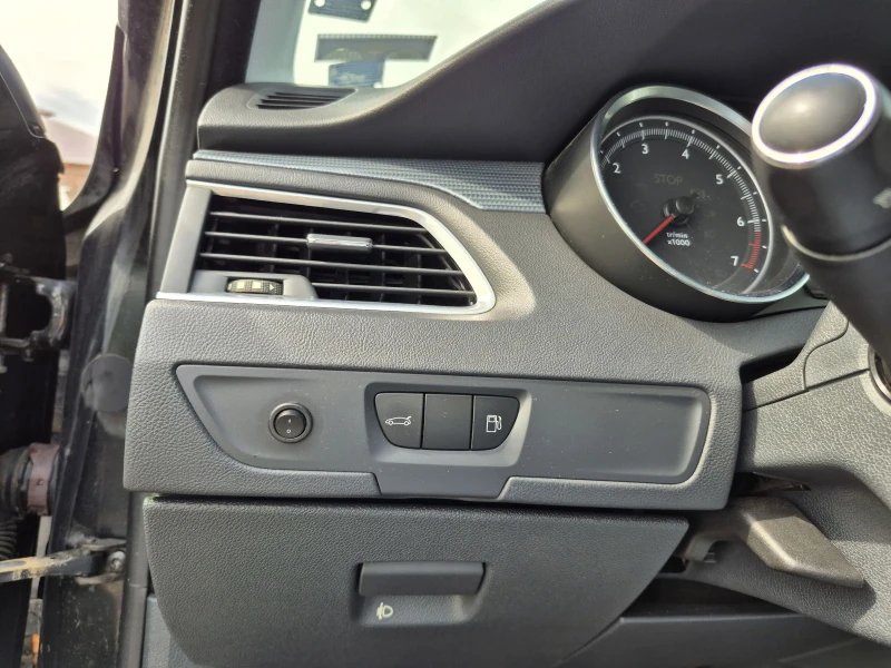 Peugeot 508 1.6i Turbo 2013* Сервизна история* Отличен, снимка 11 - Автомобили и джипове - 51536873