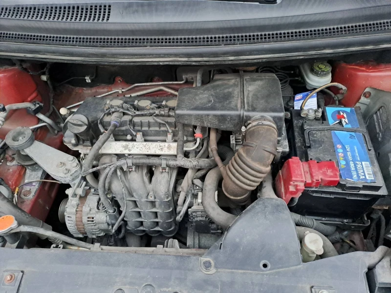 Mitsubishi Colt 1.1, снимка 7 - Автомобили и джипове - 53298578