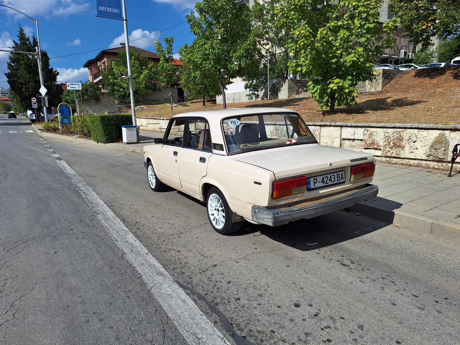 Lada 2107, снимка 1