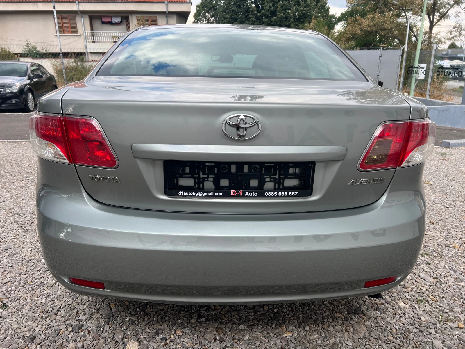 Toyota Avensis 1.6-SOLL - изображение 5