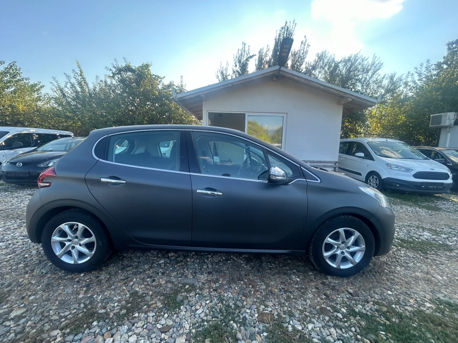 Peugeot 208 1.2 Euro 6 SERVICE BOOK  - изображение 5