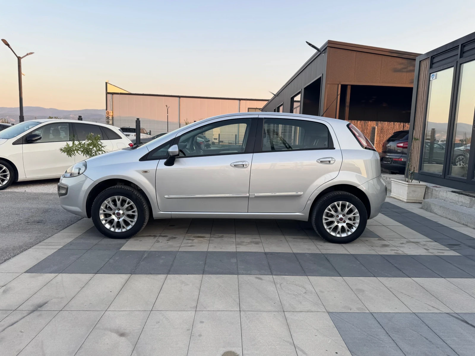 Fiat Punto FIAT PUNTO EVO 2013  СТОКОВ МЕТАН  - изображение 5