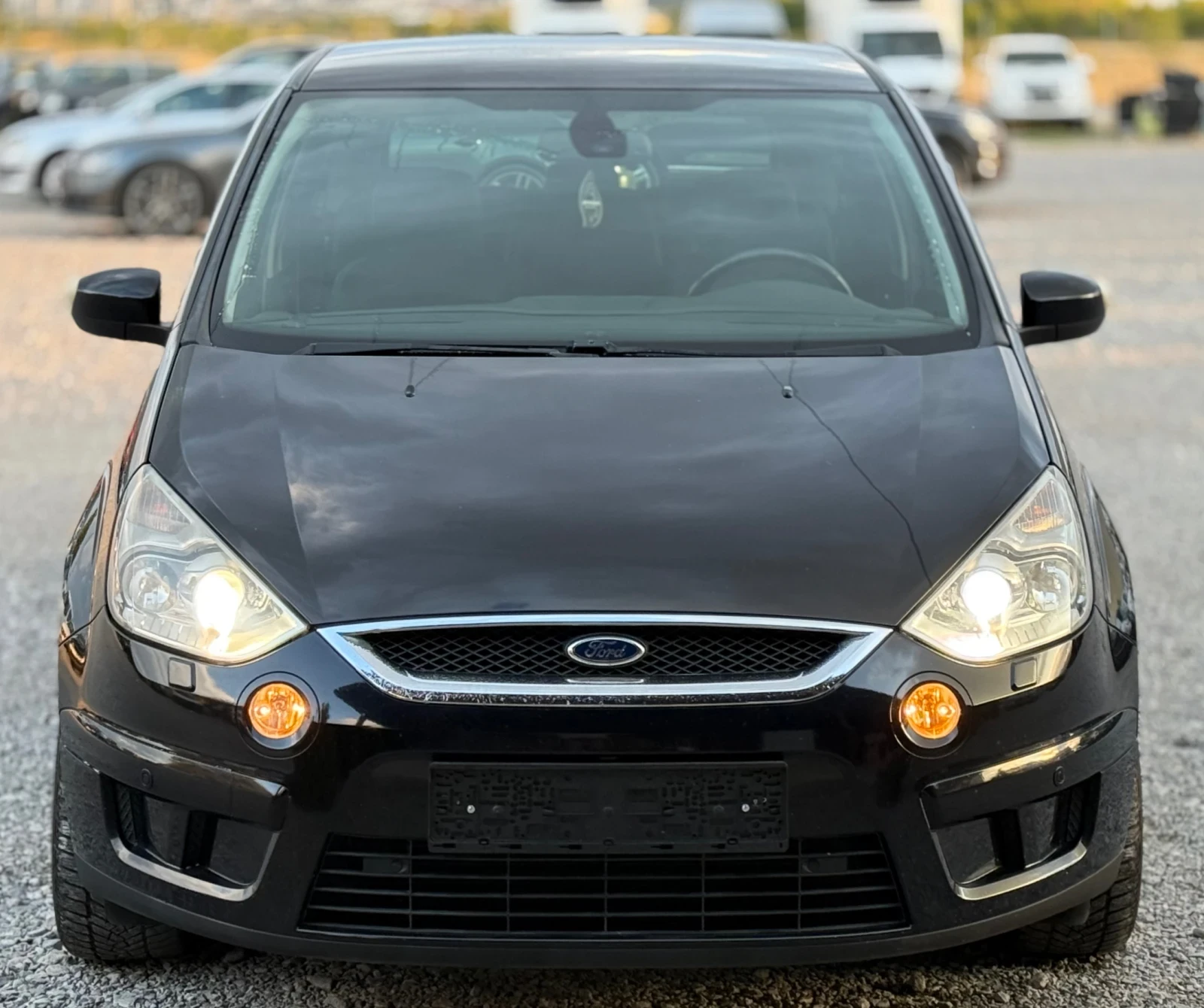 Ford S-Max 2.0TDCi 140к.с * Ксенон* * Навигация*  - изображение 2