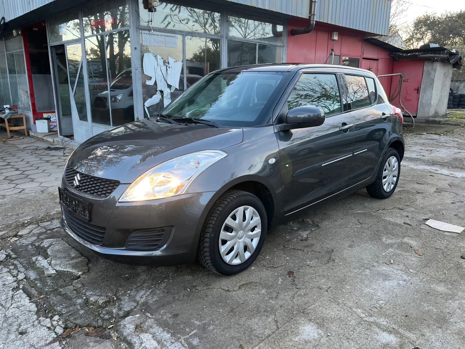 Suzuki Swift 1.2.! 90кс.4х4.96, 000км. | Mobile.bg — изображение 1