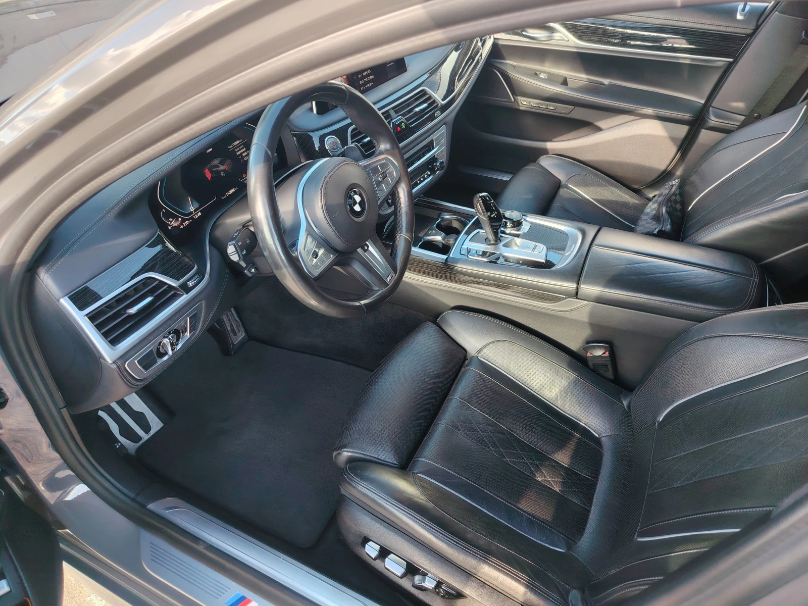 BMW 750 I L X-drive  - изображение 5