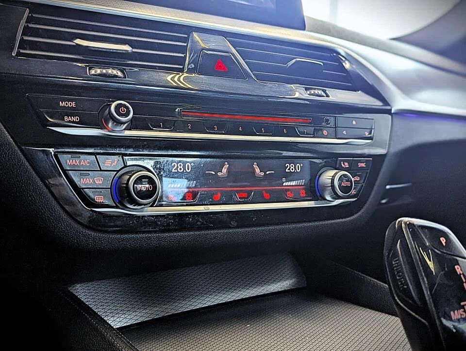 BMW 530E * M-Package* * HeadUp* A���������* (���� �� ��) | Mobile.bg � ����������� 16