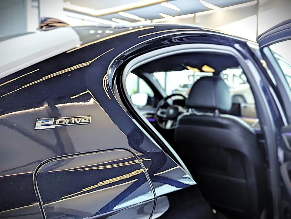 BMW 530E * M-Package* * HeadUp* AвтоКредит* (ЦЕНА ДО БГ) - изображение 8