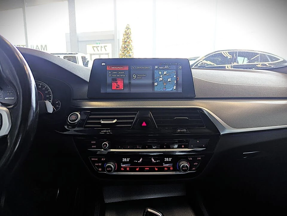 BMW 530E * M-Package* * HeadUp* A���������* (���� �� ��) | Mobile.bg � ����������� 17