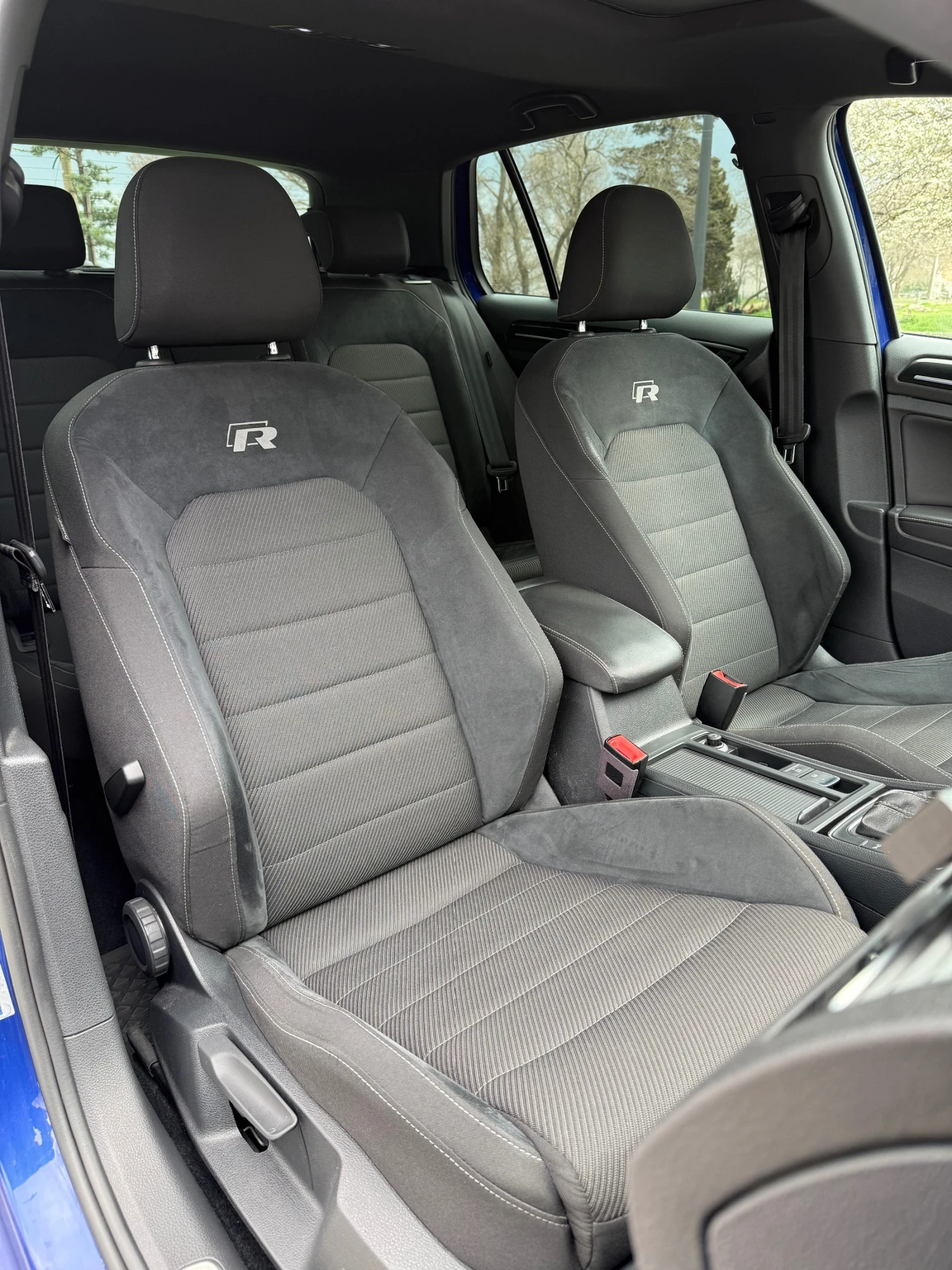 VW Golf, снимка 10 - Автомобили и джипове - 54093650