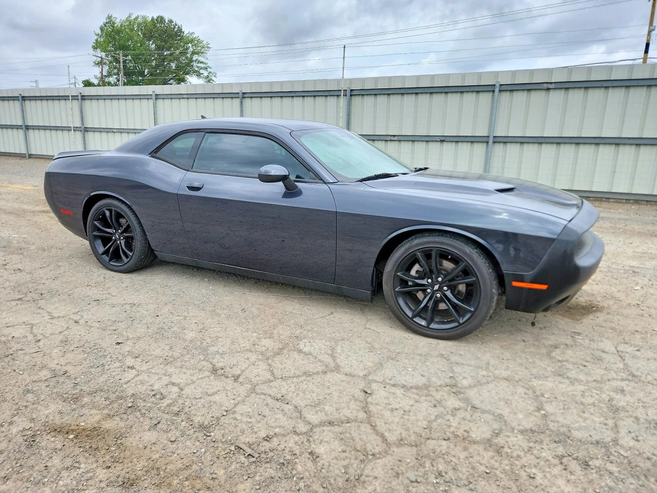 Dodge Challenger SXT, снимка 2 - Автомобили и джипове - 54602313