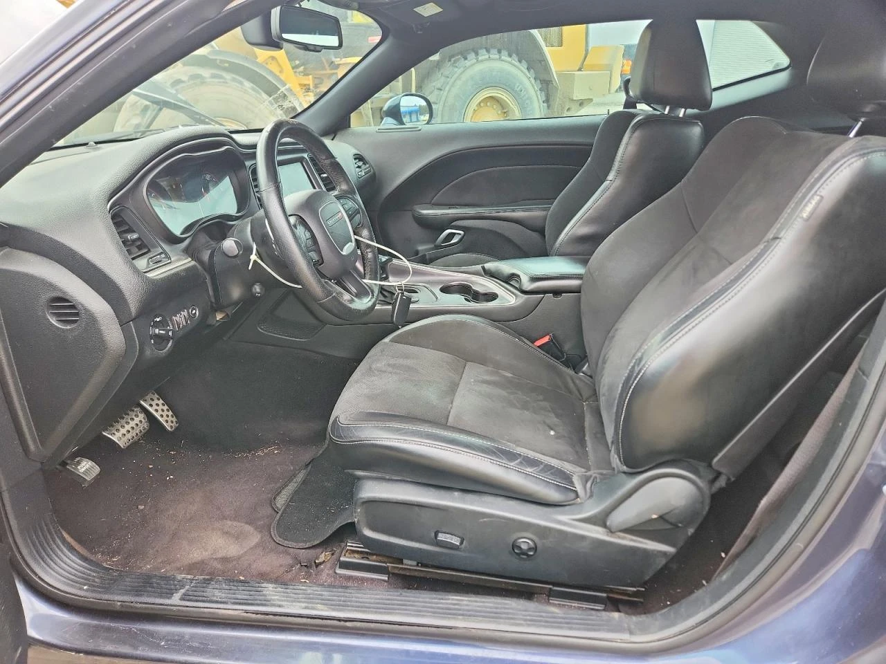 Dodge Challenger SXT, снимка 7 - Автомобили и джипове - 54602313