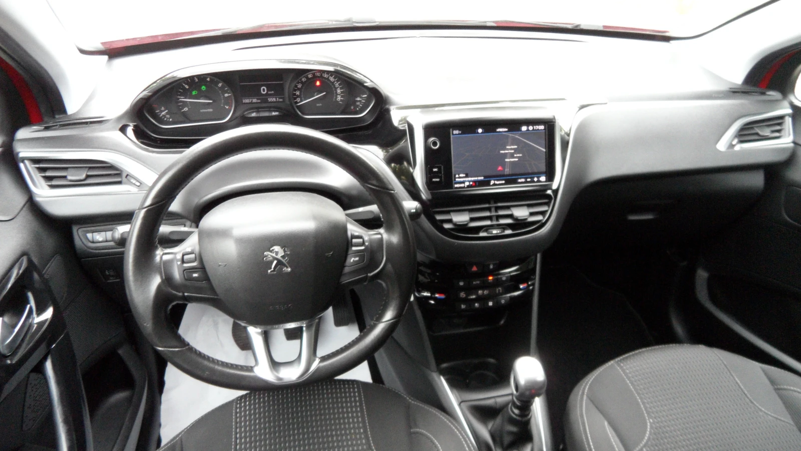 Peugeot 208 TECH EDITION, снимка 10 - Автомобили и джипове - 55014878